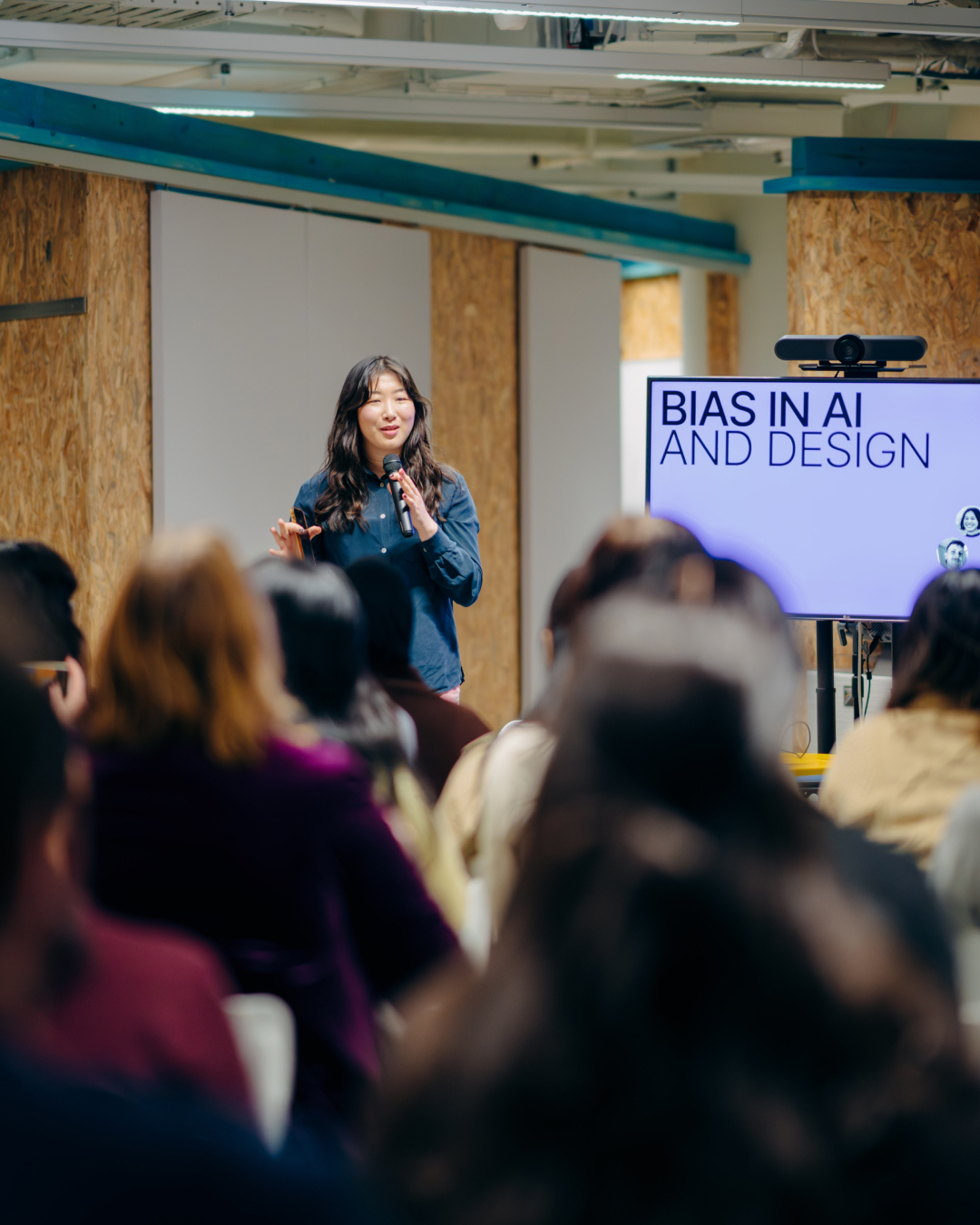 Women AI UX 2