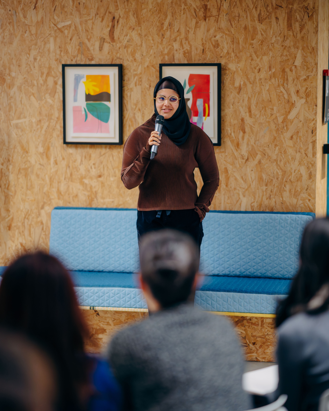 Women AI UX 8
