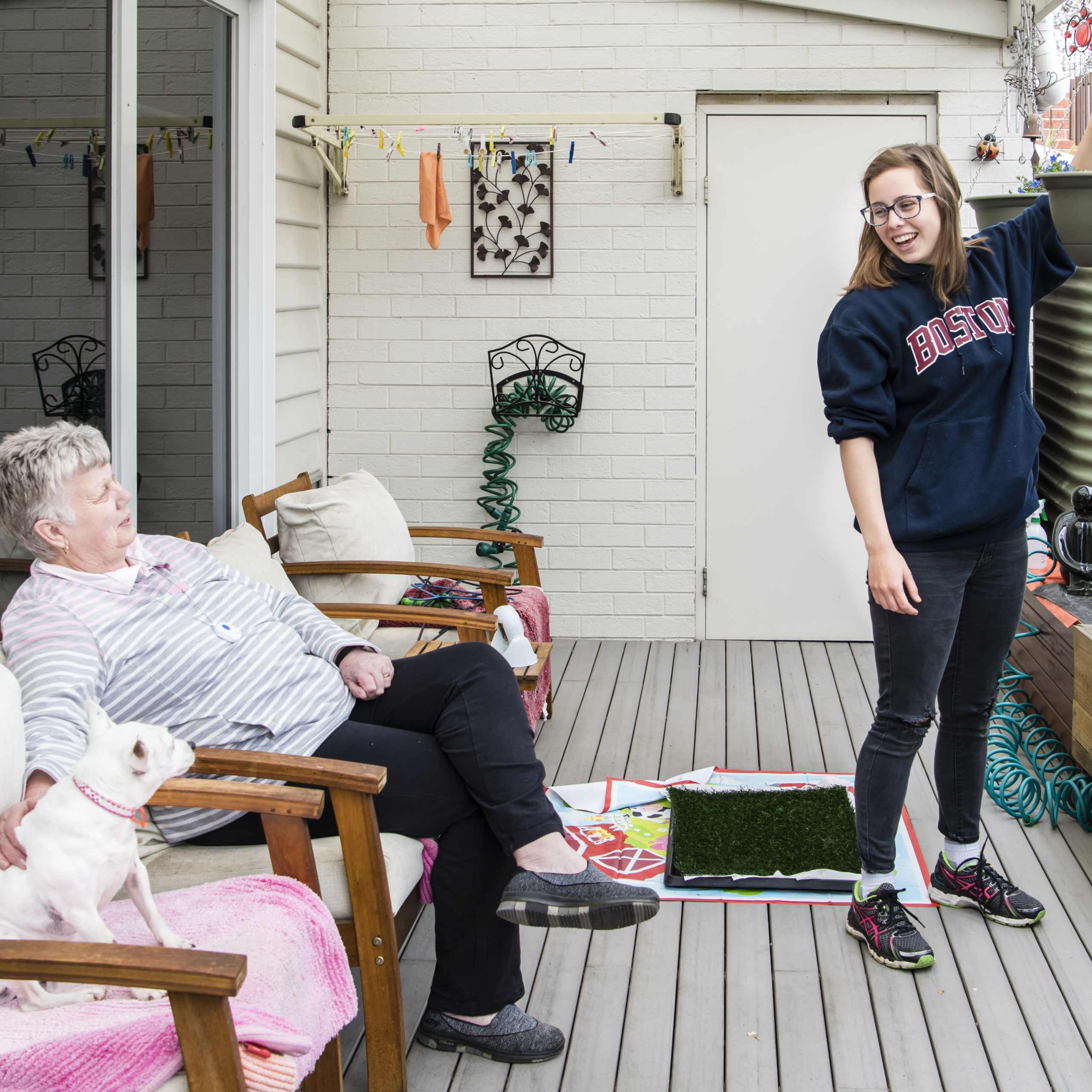 Large image for Lively helpers and older people supporting each other and learning together.